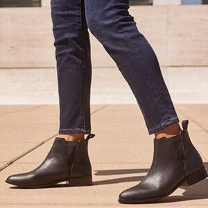 NWOB Nisolo Classic Chelsea Boot in Black Leather